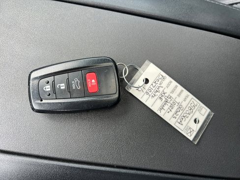 Used 2023 Toyota Highlander XSE image 35