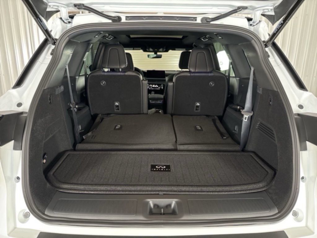Certified 2026 INFINITI QX60 Sport w/ Dark Cargo Package AWD/4WD image 35