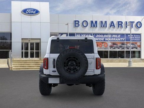 New 2026 Ford Bronco Badlands image 5