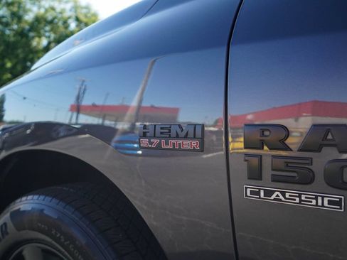 Used 2019 RAM 1500 Express w/ Express Value Package AWD/4WD image 21