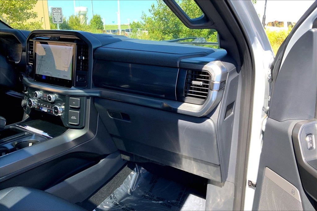 Used 2025 Ford F150 Lariat w/ Equipment Group 501A Mid AWD/4WD image 14