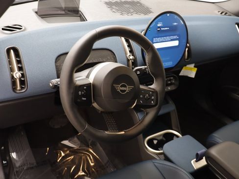 Certified 2025 MINI Cooper Countryman S image 6