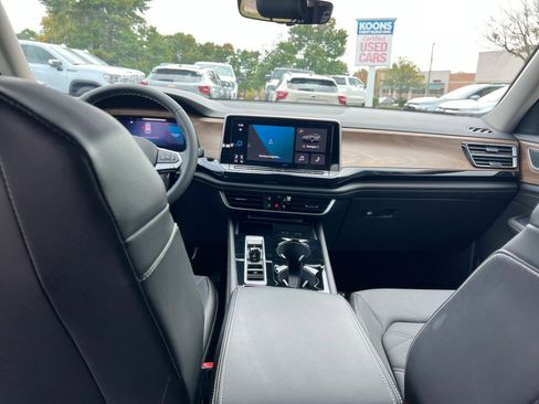 Used 2024 Volkswagen Atlas SE image 22