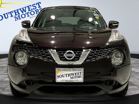 Used 2017 Nissan Juke SV AWD/4WD image 2