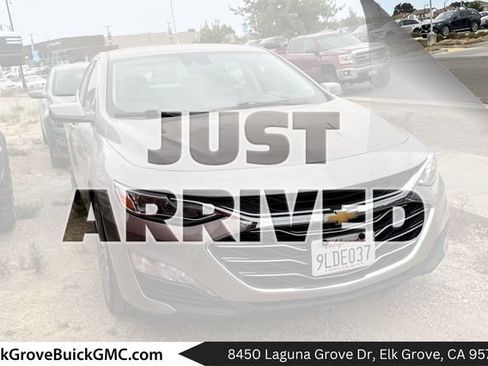 Used 2024 Chevrolet Malibu LT FWD image 1