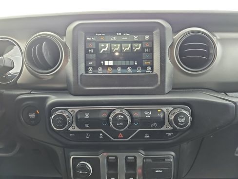 Used 2023 Jeep Wrangler Sport S image 29