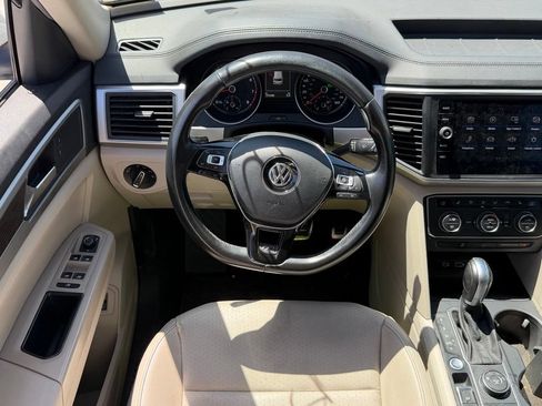 Used 2018 Volkswagen Atlas SE AWD/4WD image 9