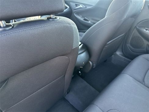 Used 2023 Chevrolet Malibu LS image 25