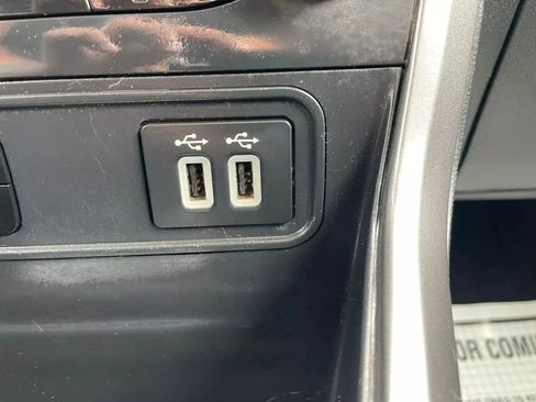 Used 2018 Ford EcoSport SE w/ SE Convenience Package image 45