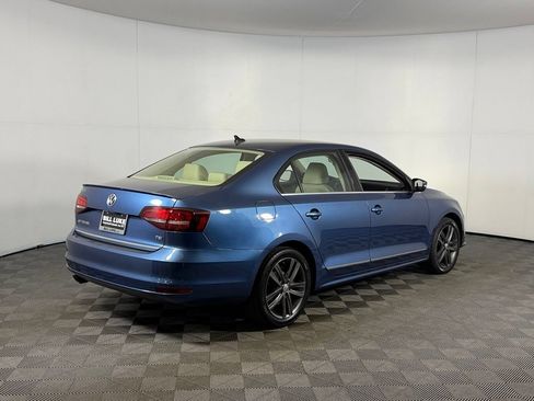 Used 2018 Volkswagen Jetta SEL FWD image 6