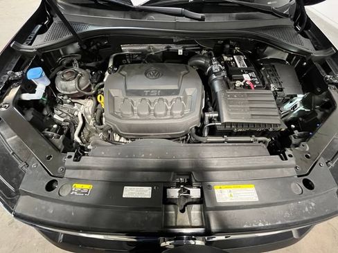 Used 2020 Volkswagen Tiguan SE FWD image 27