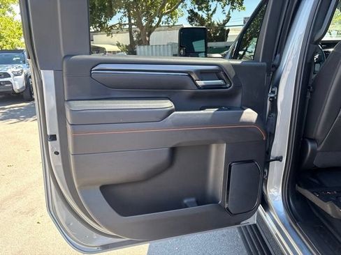 Used 2025 GMC Sierra 2500 AT4 w/ AT4 Premium Plus Package AWD/4WD image 33