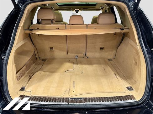 Used 2014 Porsche Cayenne Platinum Edition image 28