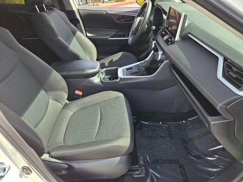 Used 2025 Toyota RAV4 LE image 15