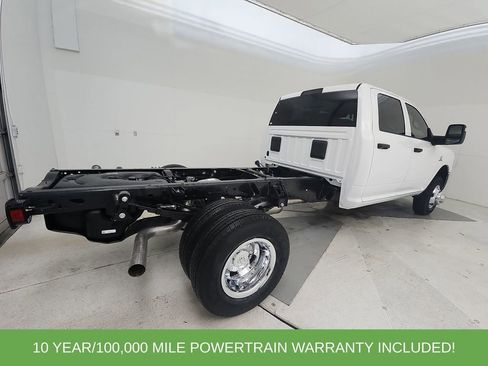 New 2026 RAM 3500 Tradesman w/ Chrome Appearance Group A AWD/4WD image 8