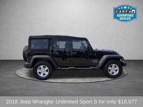Used 2018 Jeep Wrangler Unlimited Sport S AWD/4WD image 2