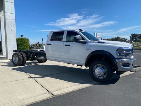 New 2025 RAM 5500 Tradesman AWD/4WD image 10