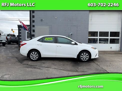 Used 2014 Toyota Corolla LE image 1