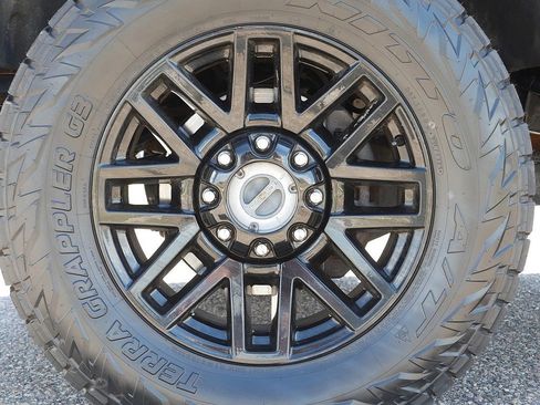 Used 2022 Ford F250 Lariat w/ Black Appearance Package AWD/4WD image 72
