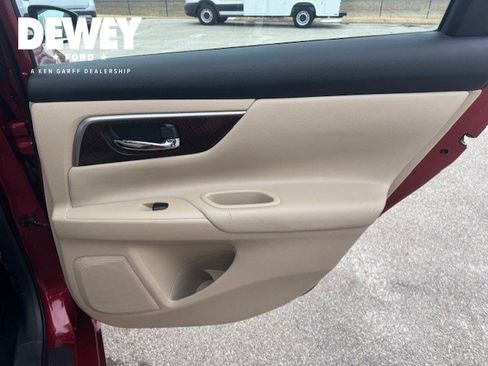 Used 2015 Nissan Altima 2.5 SL w/ Technology Package image 30
