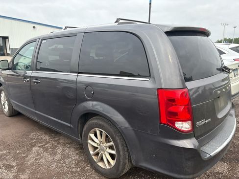 Used 2019 Dodge Grand Caravan SXT FWD image 8