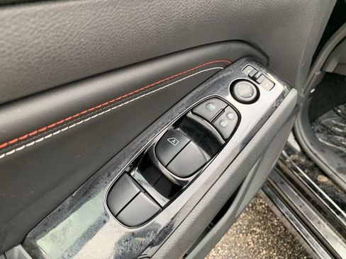 Used 2023 Nissan Altima 2.5 SR w/ SR Premium Package AWD/4WD image 12
