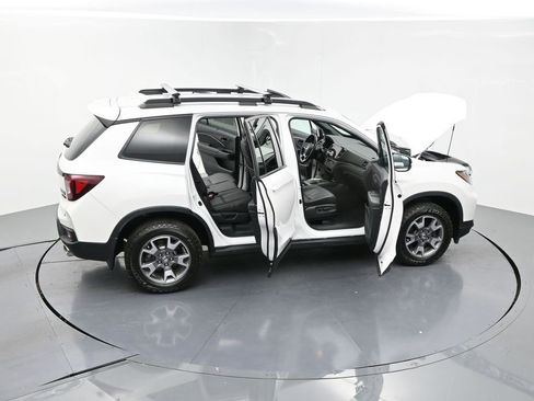 Used 2023 Honda Passport TrailSport image 29