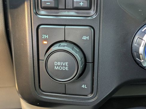 Used 2026 Ford F250 Platinum w/ Platinum Plus Package AWD/4WD image 28