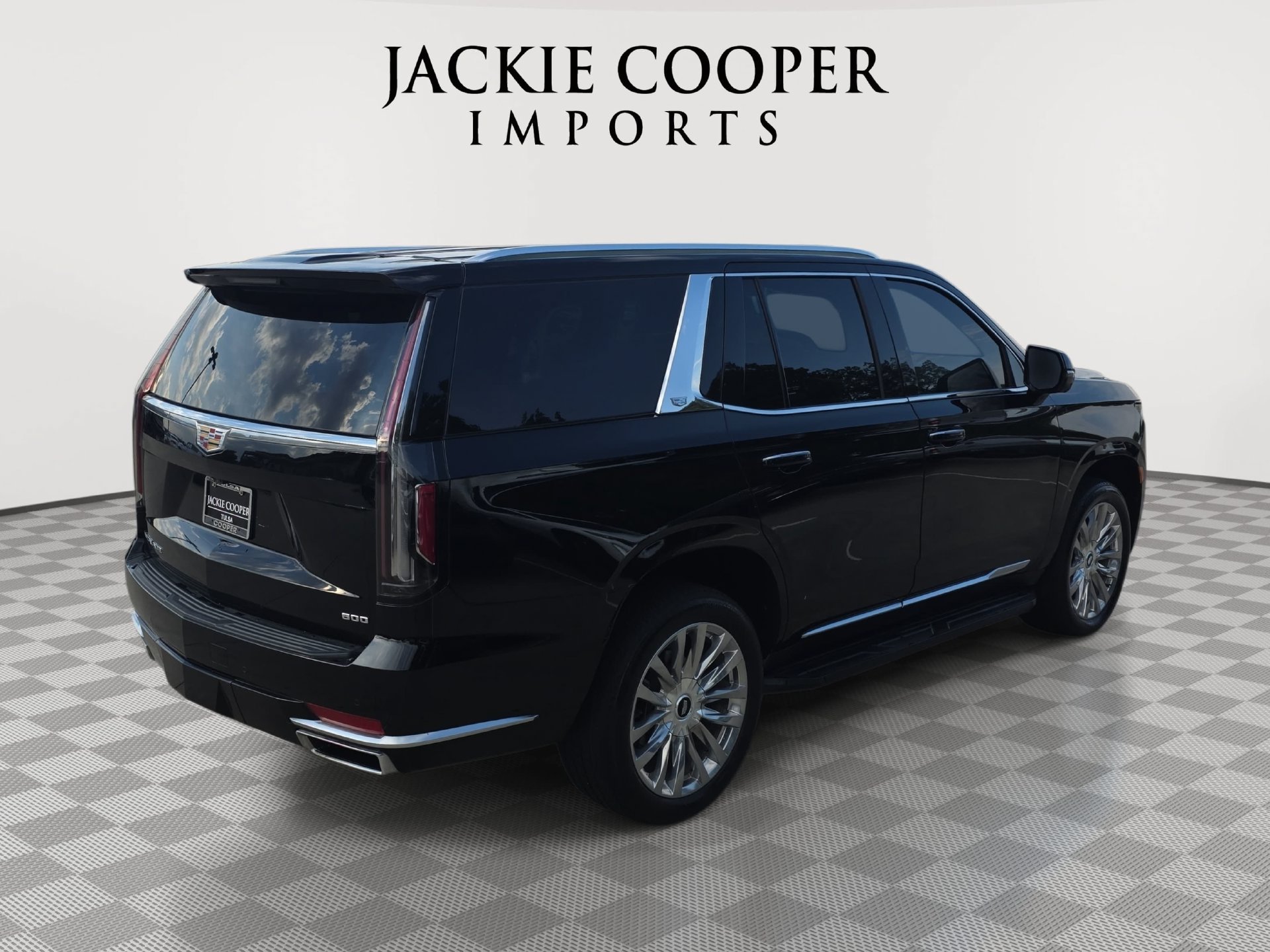 Used 2024 Cadillac Escalade Premium Luxury RWD image 5
