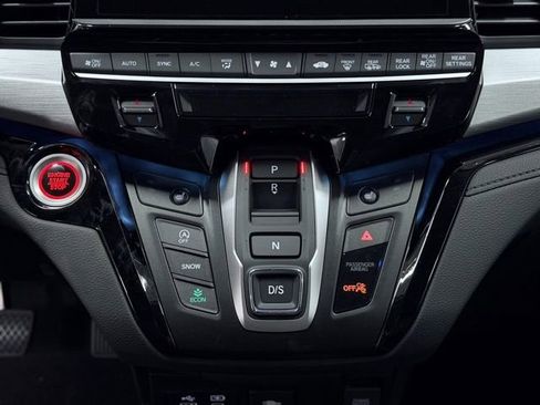 Used 2025 Honda Odyssey Touring image 43