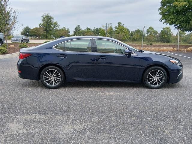 Used 2016 Lexus ES 350 w/ Navigation System Package FWD image 2