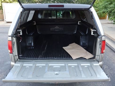 Used 2001 Chevrolet S10 Pickup LS w/ Preferred Equipment Group image 15