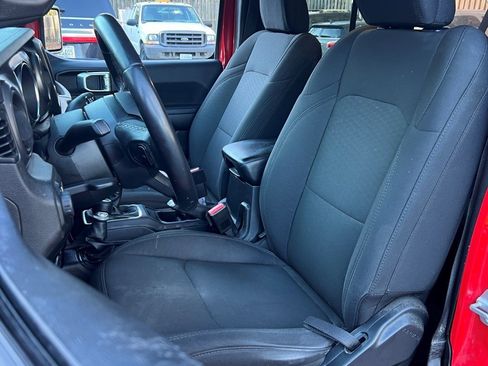 Used 2021 Jeep Wrangler Unlimited Sport image 13