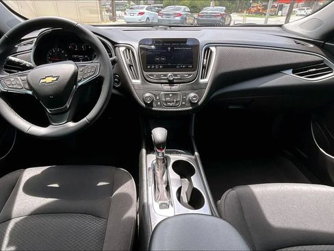 Used 2024 Chevrolet Malibu RS FWD image 15