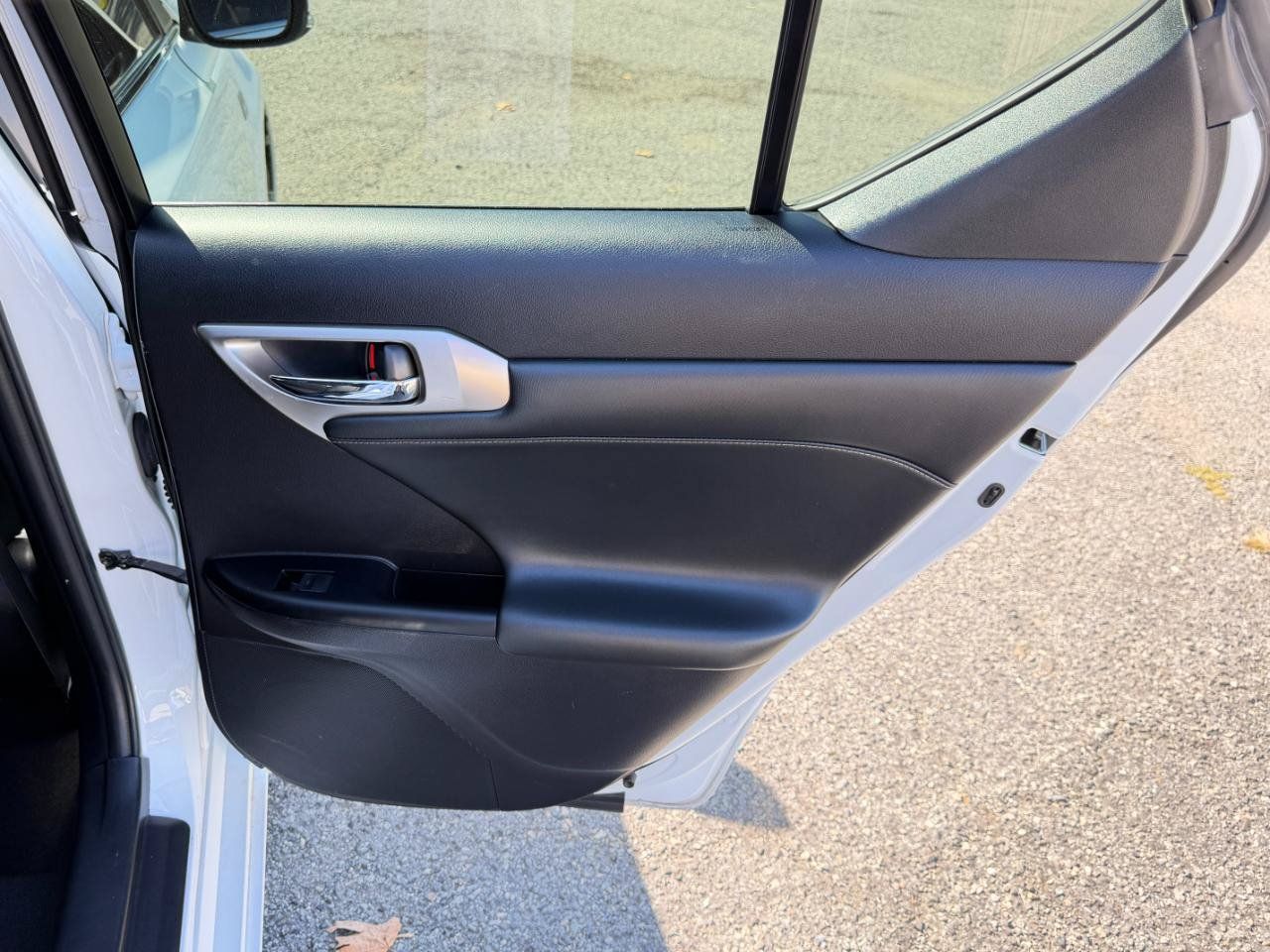 Used 2015 Lexus CT 200h w/ Navigation Package FWD image 38