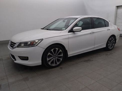 Used 2014 Honda Accord Sport image 2