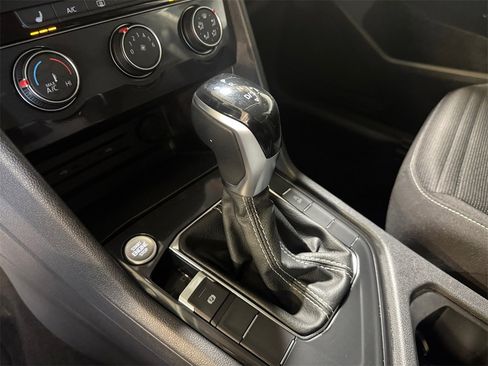 Used 2023 Volkswagen Tiguan S image 21