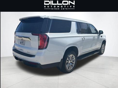 Used 2023 GMC Yukon XL SLT w/ SLT Luxury Package AWD/4WD image 5