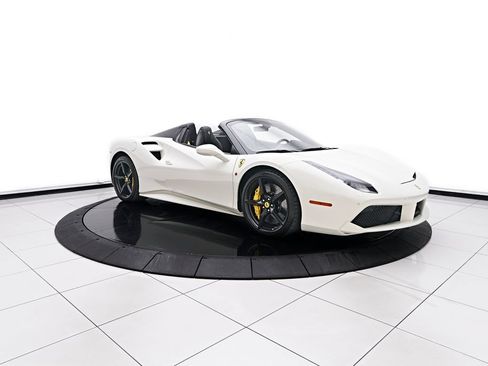 Used 2019 Ferrari 488 Spider RWD image 14