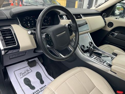 Used 2019 Land Rover Range Rover Sport HSE AWD/4WD image 16