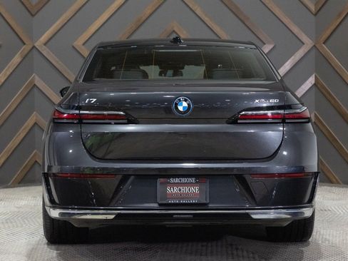 Used 2025 BMW i7 xDrive60 image 17