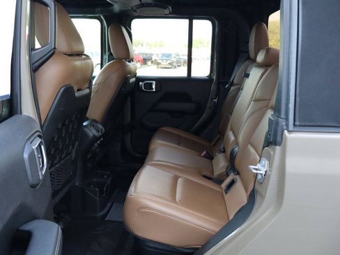 Used 2020 Jeep Gladiator Rubicon AWD/4WD image 7