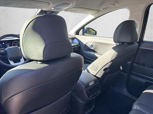 New 2026 Hyundai Ioniq 9 SEL image 16
