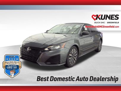 Used 2024 Nissan Altima 2.5 SV