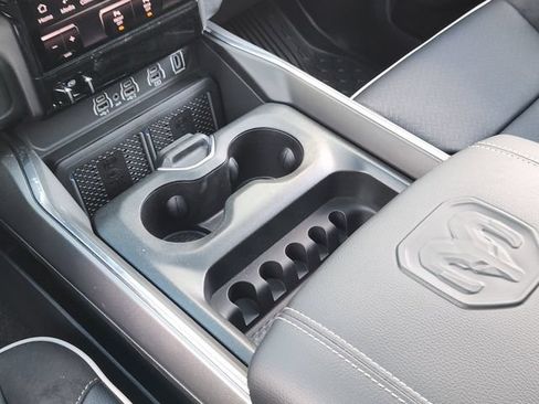 New 2026 RAM 1500 Laramie AWD/4WD image 18