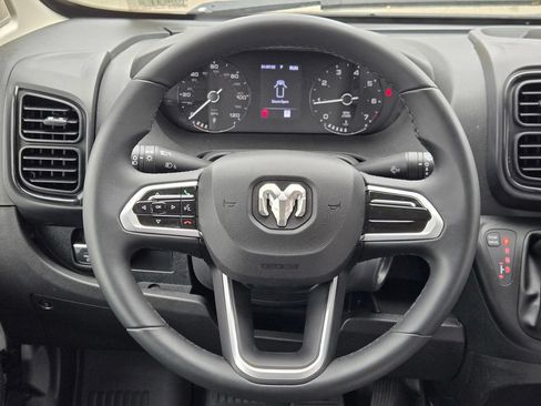 Used 2023 RAM ProMaster 2500 w/ Driver Convenience Group FWD image 17