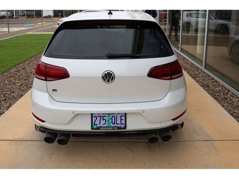 Used 2019 Volkswagen Golf R 4-Door image 4