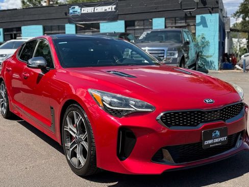 Used 2018 Kia Stinger GT2 RWD image 1