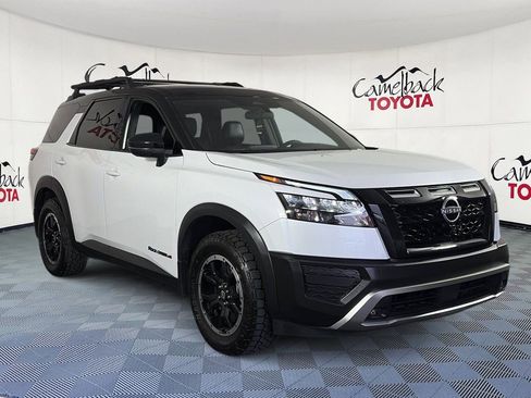 Used 2025 Nissan Pathfinder Rock Creek AWD/4WD image 3