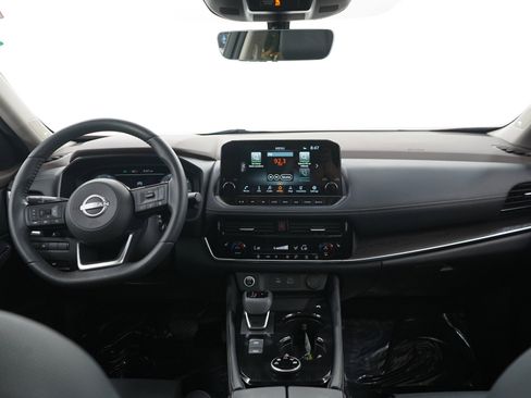 Used 2023 Nissan Rogue Platinum AWD/4WD image 14